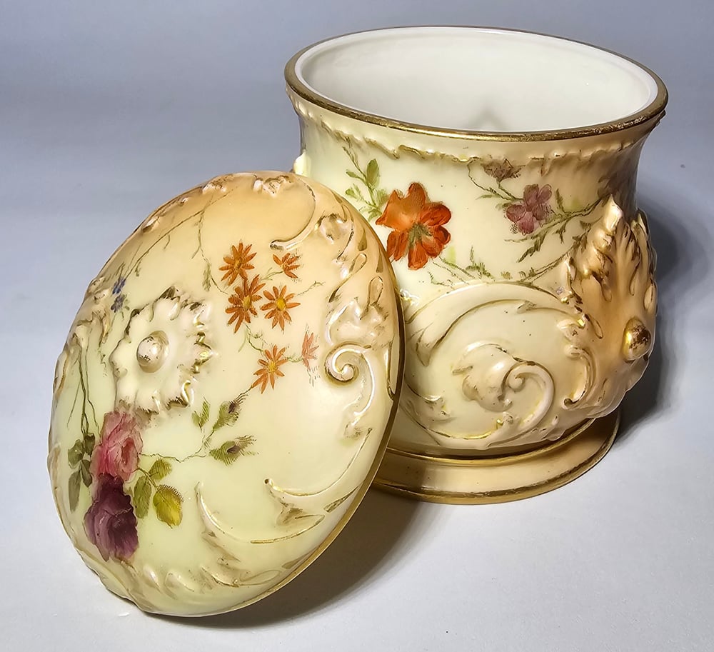 Image of Royal Worcester Puff Box & Cover