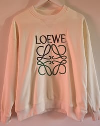 Image 5 of "L" embroidered sweatshirt 