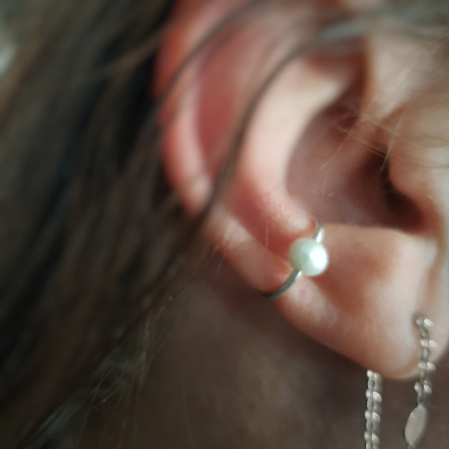 Image of ONE pearl earcuff