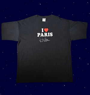 AUTHENTIC! VETEMENTS  Paris Hilton Tee