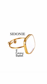 Image 3 of SIDONIE 