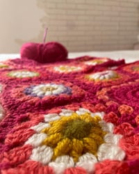 Image 5 of Chaleco Granny Square 