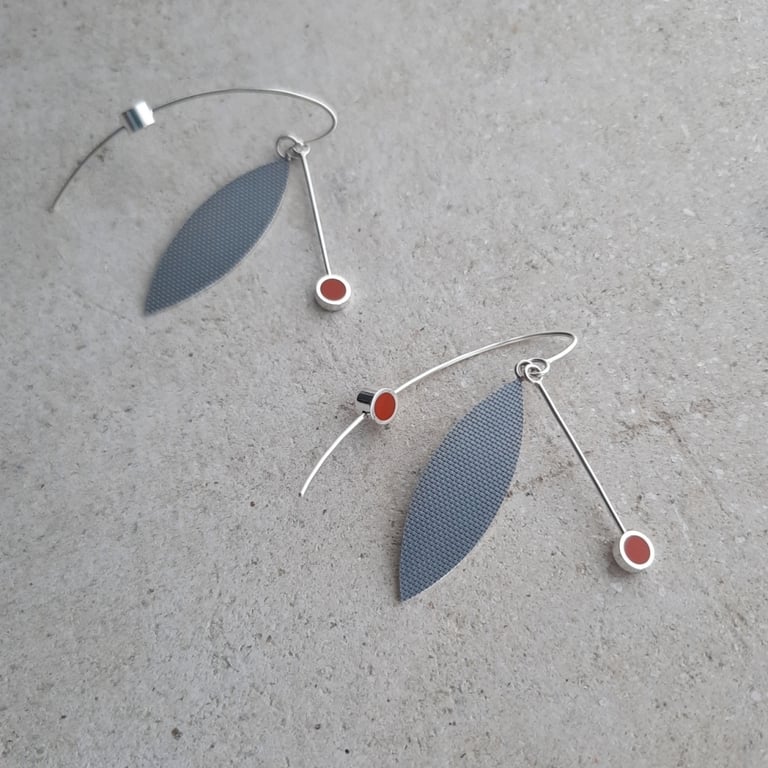 Textured Oxidised Leaf Dot Earrings Image 2