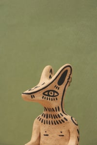 Image 4 of PERRO Y ARENA (SOCRATES M MEDINA) - El Coyote y La Serpiente