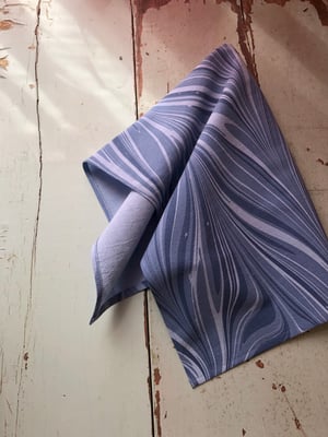 Image of MARBLED Cotton Towel - Cornflower
