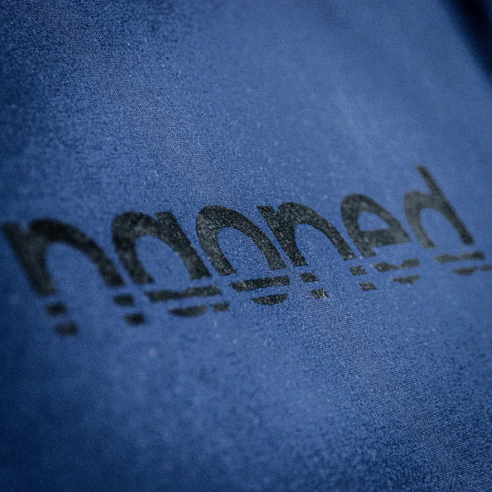 Image of T-shirt "NAONED DIOUZH NOZ" — Noir sur Bleu marine