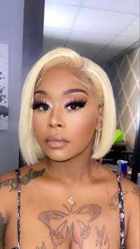 Image 4 of 13"x4" Straight Bob 613 Lace Frontal Wig