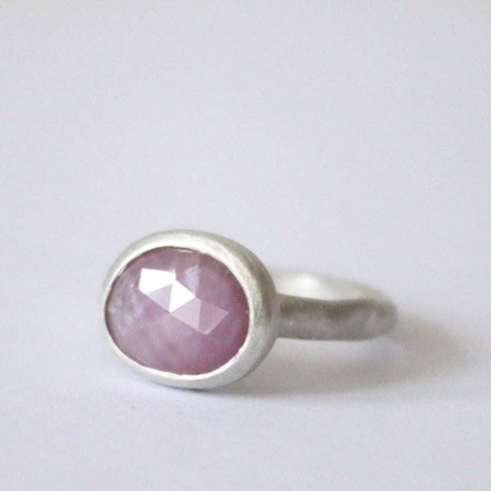 Image of PINK SAPPHIRE RING 