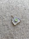 Petit pendentif TAAQ 6