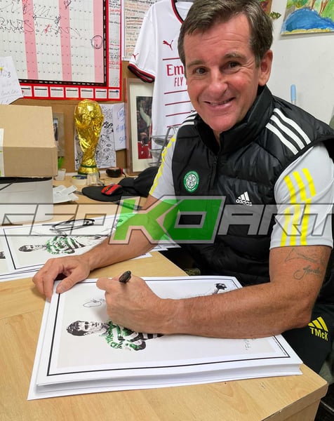 Image of TOSH McKINLAY CELTIC FC SIGNED PRINT