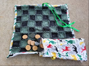 Image of Travel Checkerboard, Green & Black, Handmade