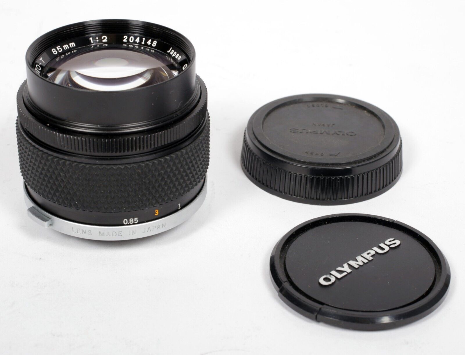 Olympus Zuiko Auto T 85mm F2 lens #8162 | CatLABS