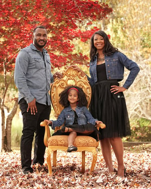 Image of Outdoor Fall Family Mini Sessions - Sunday, November 12th