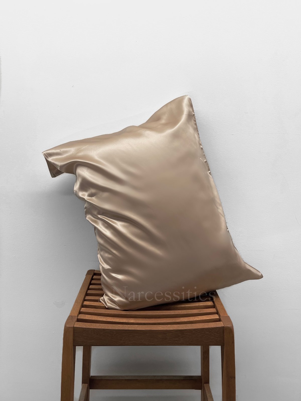 Image of Beige Silk Pillowcase