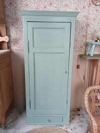 Image 1 of Armoire parisienne bonnetière 