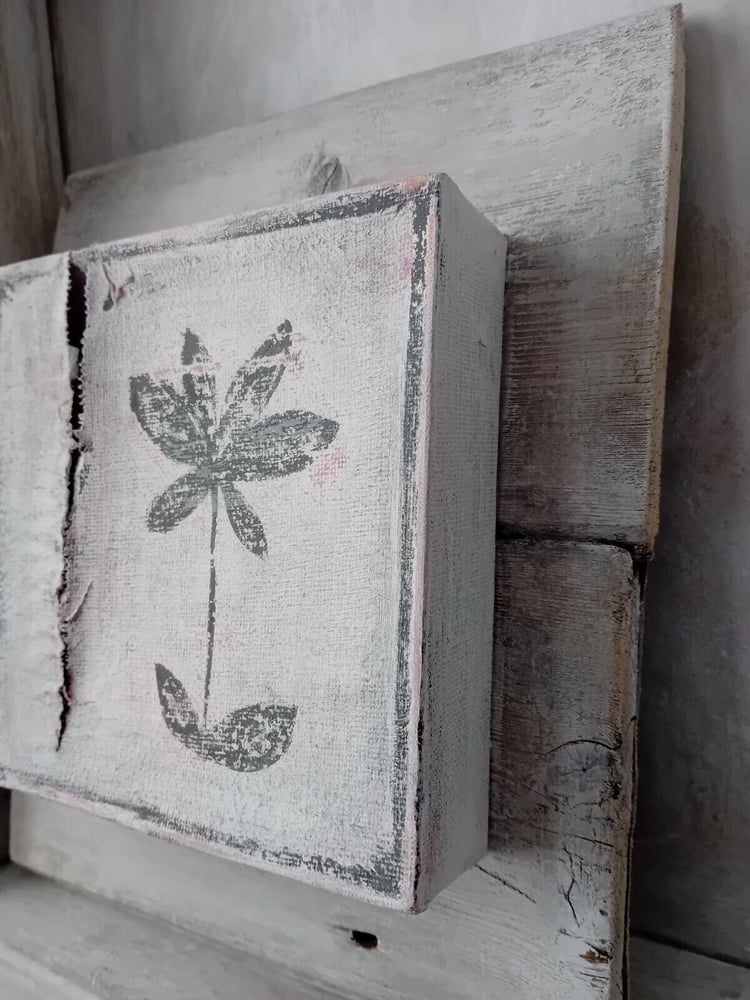 Image of Distressed Primitive Painted Flower Canvas on Antique Pine Boards