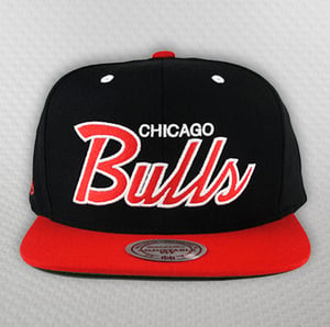 Image of Chicago Bulls Mitchell & Ness Vintage Snapback Hat