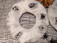 Image 1 of TUTORIAL - Mummy Wreath - Homemade Hallowe'en