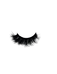 Image 1 of Selfie Lash