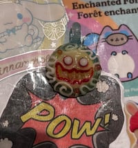 creepy face thing