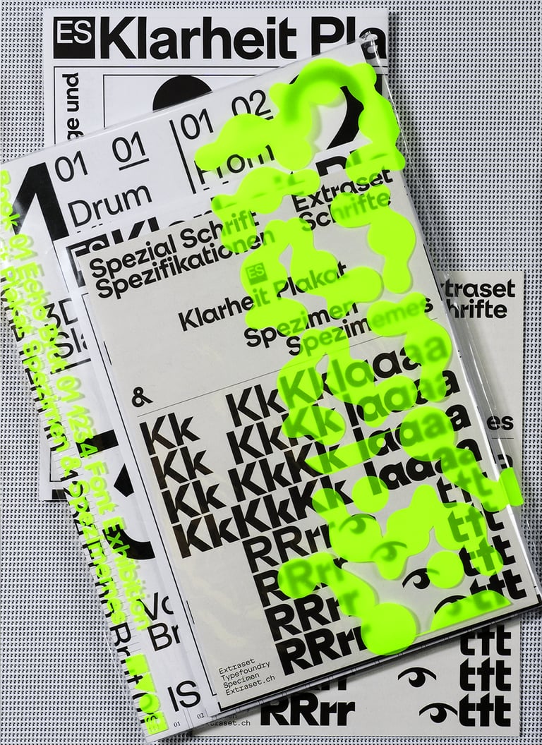 TI10 Type Item 10 1234 Echo Brut 01 + ES Klarheit Plakat Mini Specimen