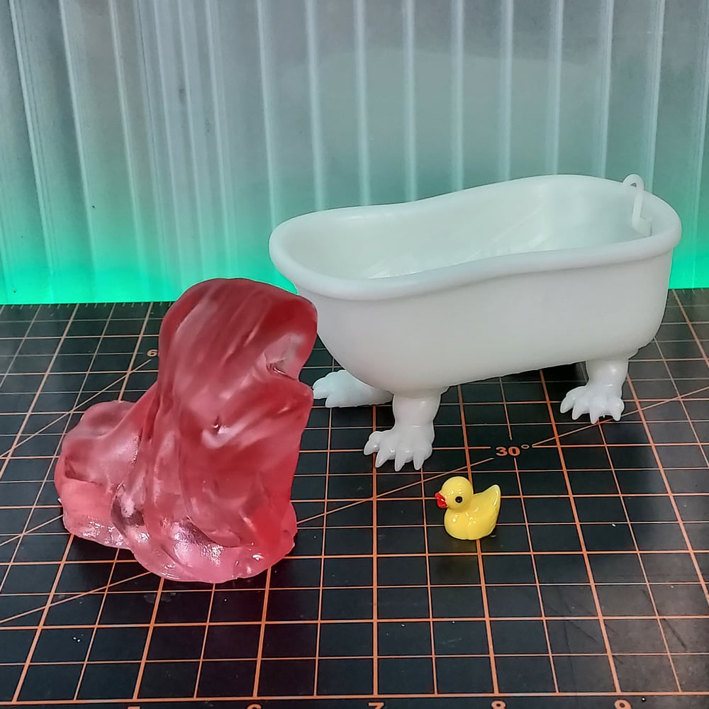 PROTOTYPE CLASS 10 TERROR TUB (WHITE)