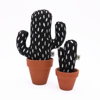 Image 3 of CACTUS DE TELA BLACK (PEQUEÑO)