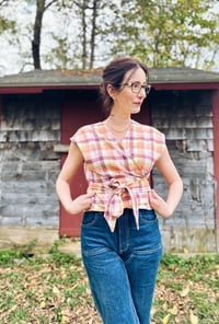 Image 1 of Honeysuckle Wrap Small/Crop