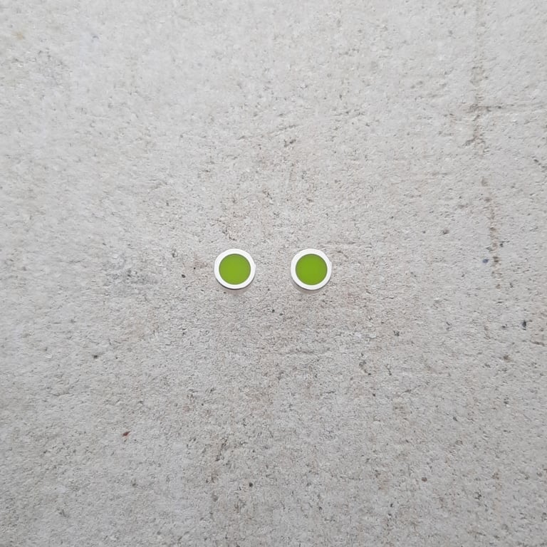 Small 5.5mm Silver Dot Studs in Wakabairo