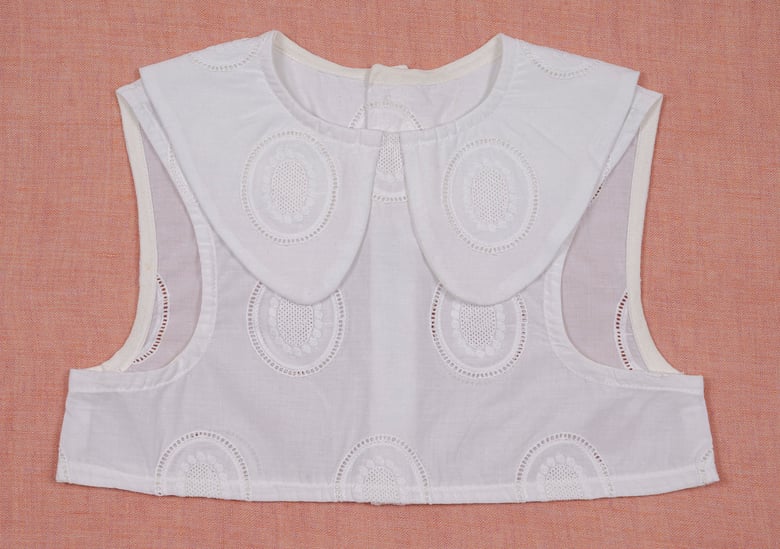 Image of 50% off collar top   size 3 + 8
