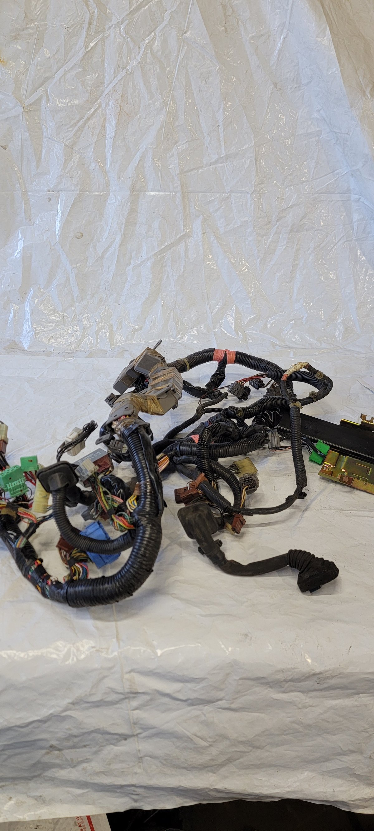 Image of Honda 93-95 0BD1 main chassis harness 