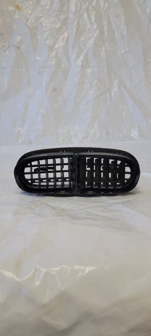 Image of 93-97 OEM Honda Del Sol dash dashboard front center Middle air vent assembly