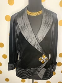 Image 1 of Cachet Velvet Blazer Brooch Top - Size: 10