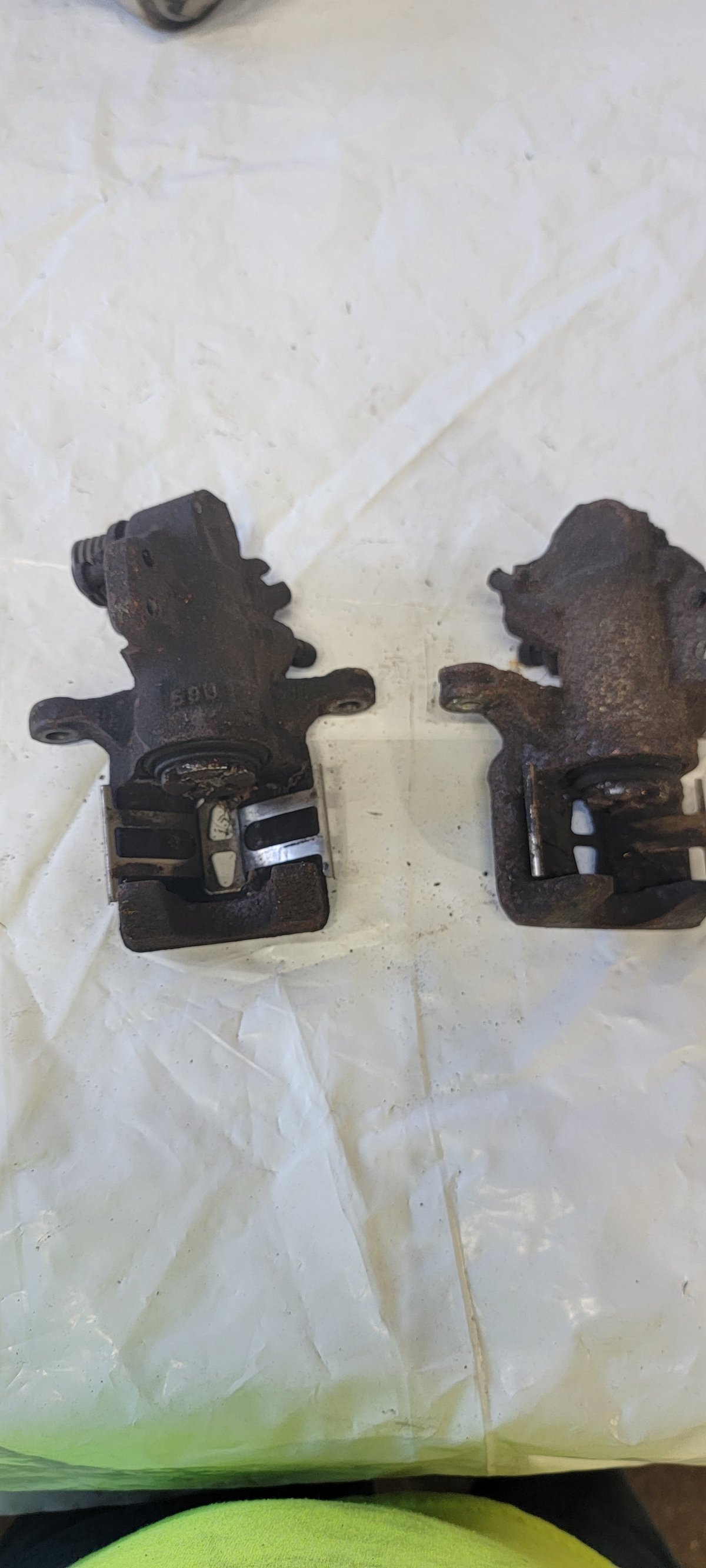 Image of OEM 1994-01 Acura Integra Honda Civic Rear Set Brake Calipers 7CLP13S