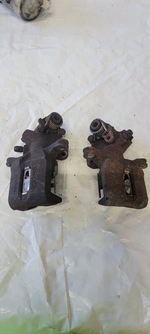Image of OEM 1994-01 Acura Integra Honda Civic Rear Set Brake Calipers 7CLP13S
