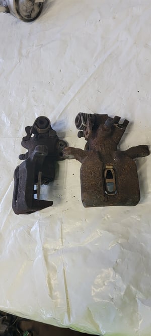 Image of OEM 1994-01 Acura Integra Honda Civic Rear Set Brake Calipers 7CLP13S