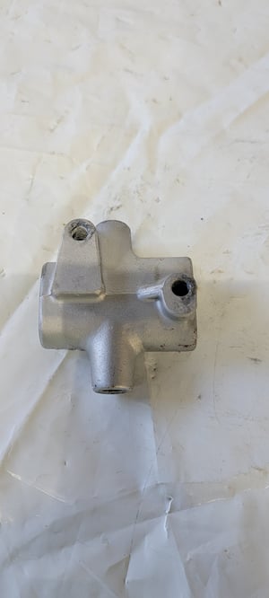 Image of 94-01 integra proportion valve break line