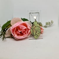 Image 4 of Enamel Pendant - Floral Nature Lover (EJ056)