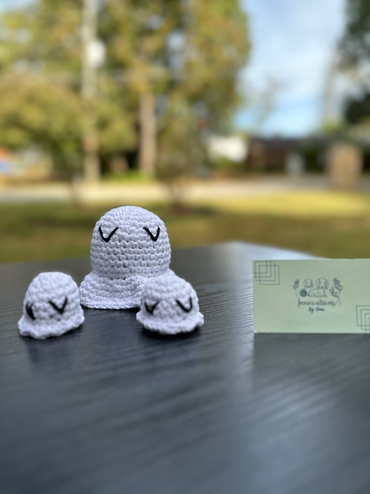 Image of Mama Ghost & Kids