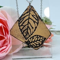 Image 4 of Enamel Pendant - Floral Nature Lover (EJ062)