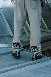 Image 2 of JOGGINGS STUDIOS PARIS 