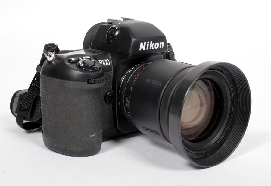 Image of Nikon F100 35mm SLR Film Camera with Tamron 28-200mm super zoom lens #8559