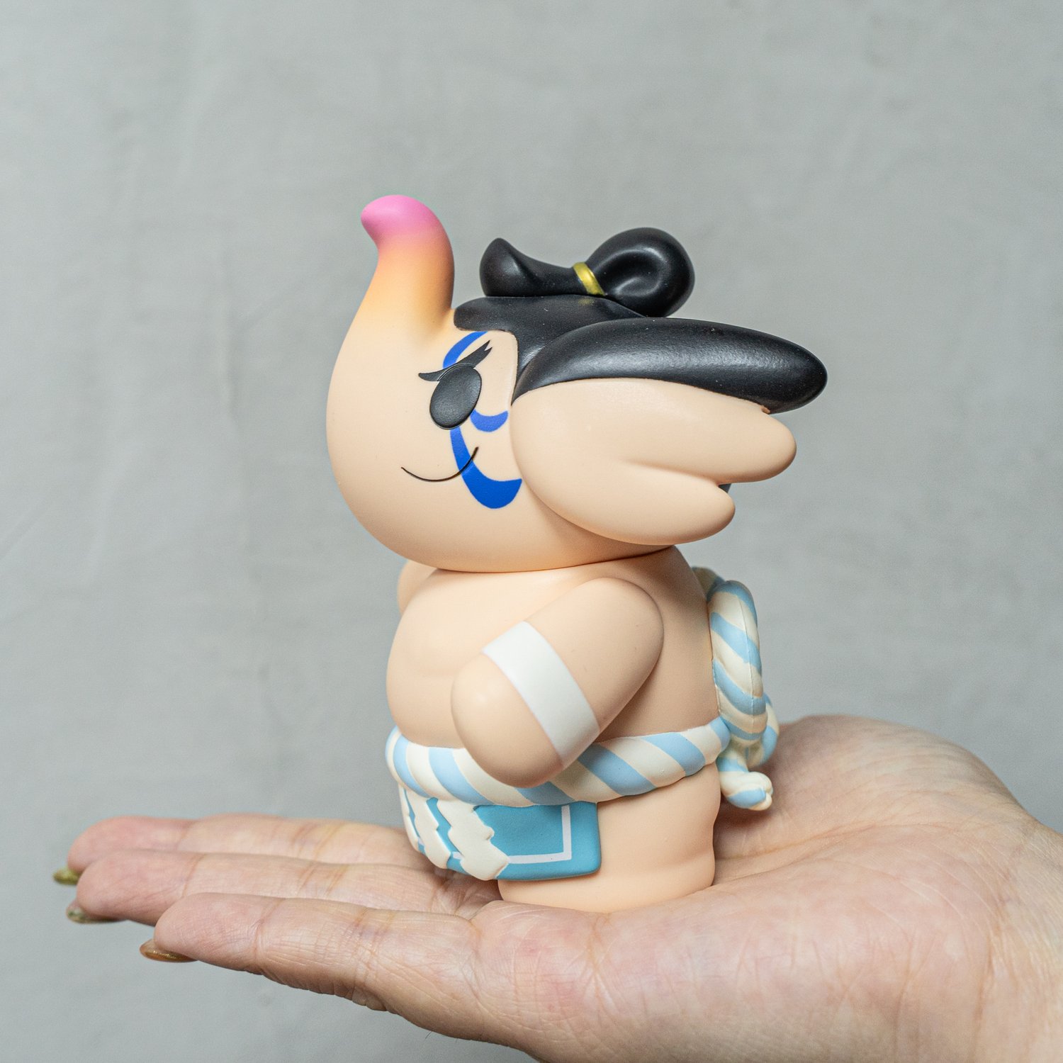 Image of TRAVELLER ELFIE 'SUMO' EDITION