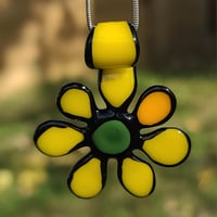 Image 2 of Flower pendant with border 