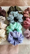 Double cloth // soft scrunchies