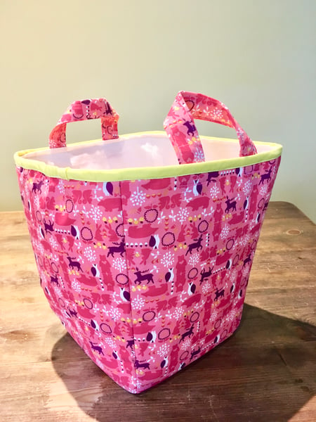 Image of Pink 'forest folk' box bag