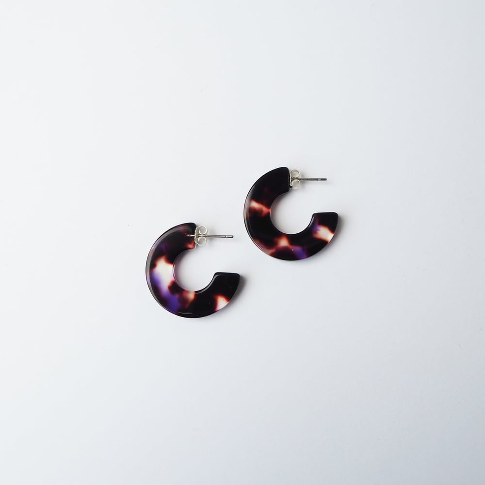 Image of *NEW* Camille Mini Hoop Earrings