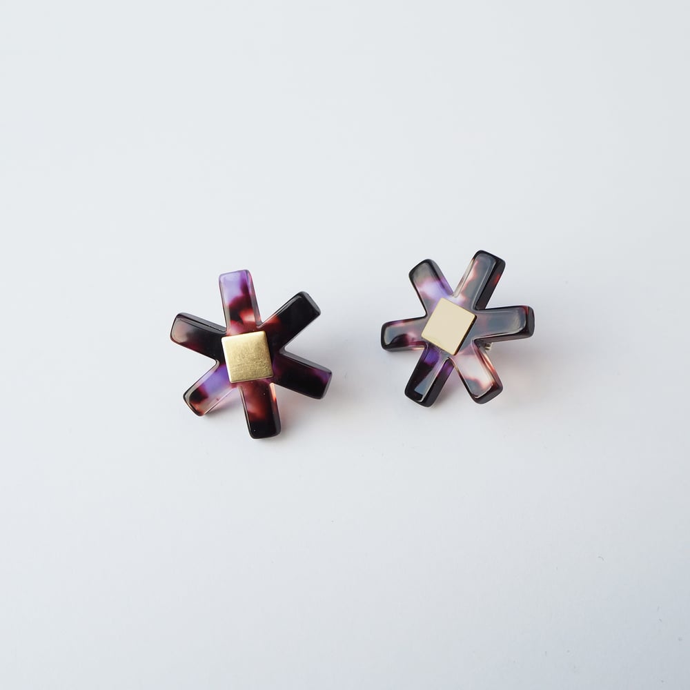 Image of Camille Floral Stud Earrings