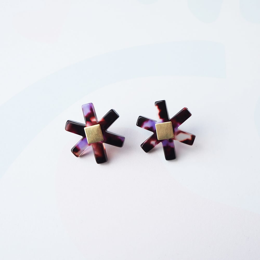 Image of Camille Floral Stud Earrings