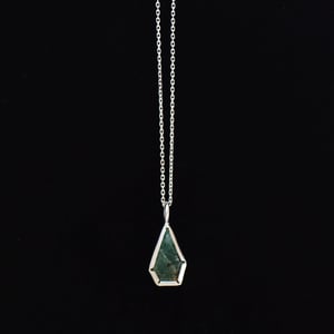 Image of Colombia Emerald pear shape faceted cut silver neckace no.5